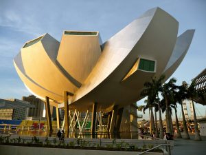 Art Science Museum 300x225 24 Tempat Wisata di Singapura Yang Paling Menarik