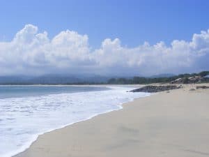 Pantai Cijeruk Indah 300x225 10 Tempat Wisata di Garut yang Paling Terkenal