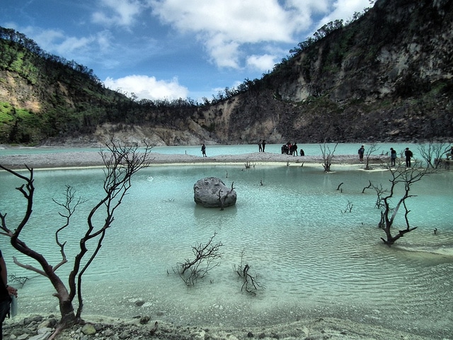 Wisata Bandung Kawah Putih Ciwidey