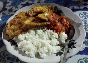 Kuliner Surabaya - Sego Sambel Wonokromo Mak Yeye