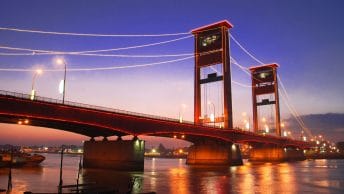 Jembatan Ampera