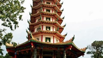 Vihara Buddhagaya Watugong Semarang