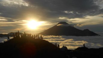 Bukit Sikunir