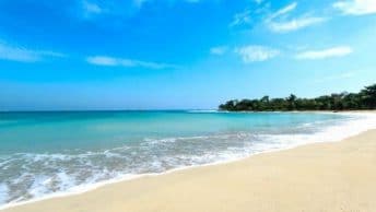 Pantai Tanjung Lesung