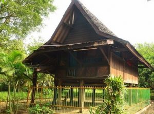 Tempat Wisata di Bekasi - Saung Ranggon