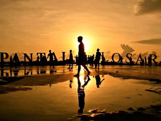 Pantai Losari - Pesona Pantai Ektosis Makassar