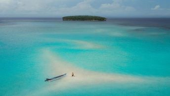 pantai di Papua