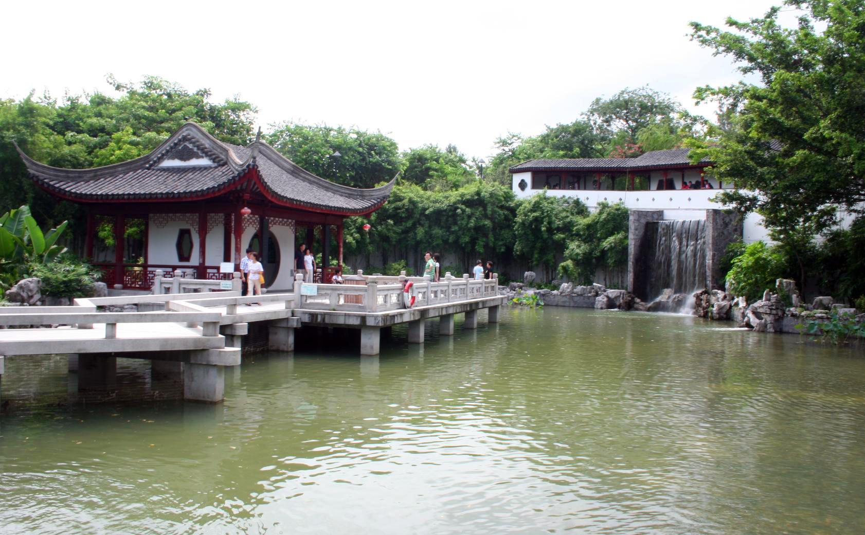 Kowloon Walled City Park (panduanwisata.id)