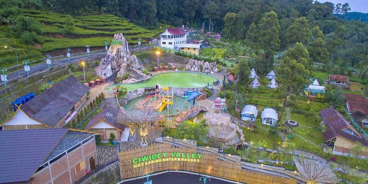 Ciwidey Valley Resort (tempatasik)